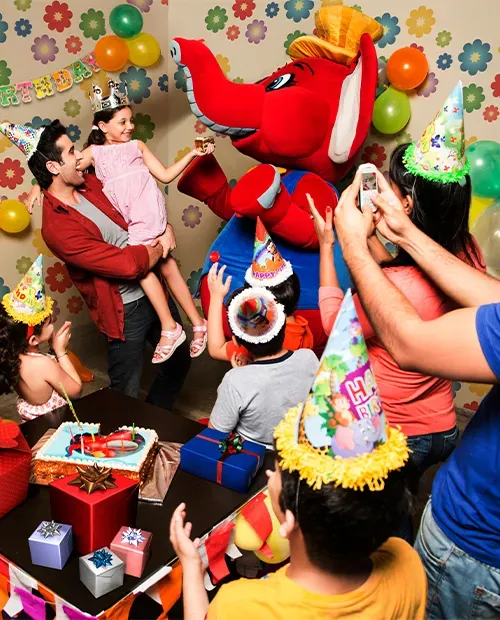 Dance, Laugh & Party