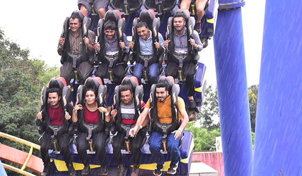 Weekend Getaways Near Mumbai: Enjoy the Monsoon at Imagicaa