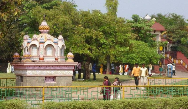 family one day picnic spot in pune