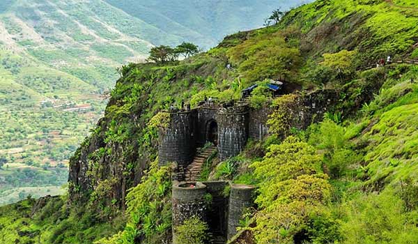 Best Places to Visit in Summer Near Pune for a Cool Getaway